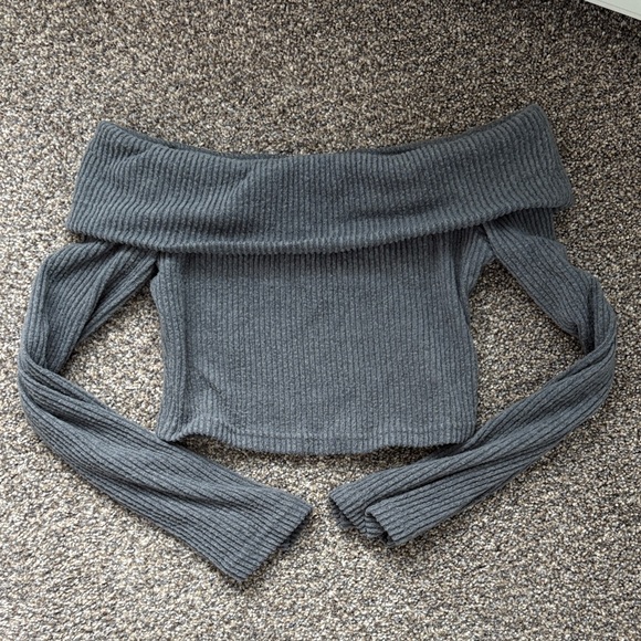 Gray Off-Shoulder Ribbed Sweater - Picture 1 of 1
